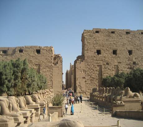 http://www.historvius.com/images/original/Karnak-Temple--530.jpg